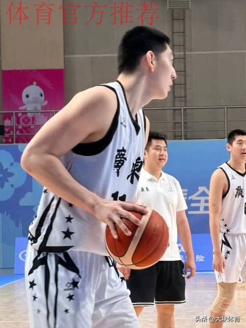 辽宁U18遭广东碾压，外线三分仅1中失误24次，全场被对手全面压制