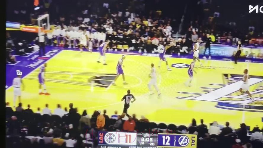 威少全场12中6,三分6中3得到15分6篮板10助攻1抢断1盖帽 威少全场12中6,三分6中3得到15分6篮板10助攻1抢断1盖帽